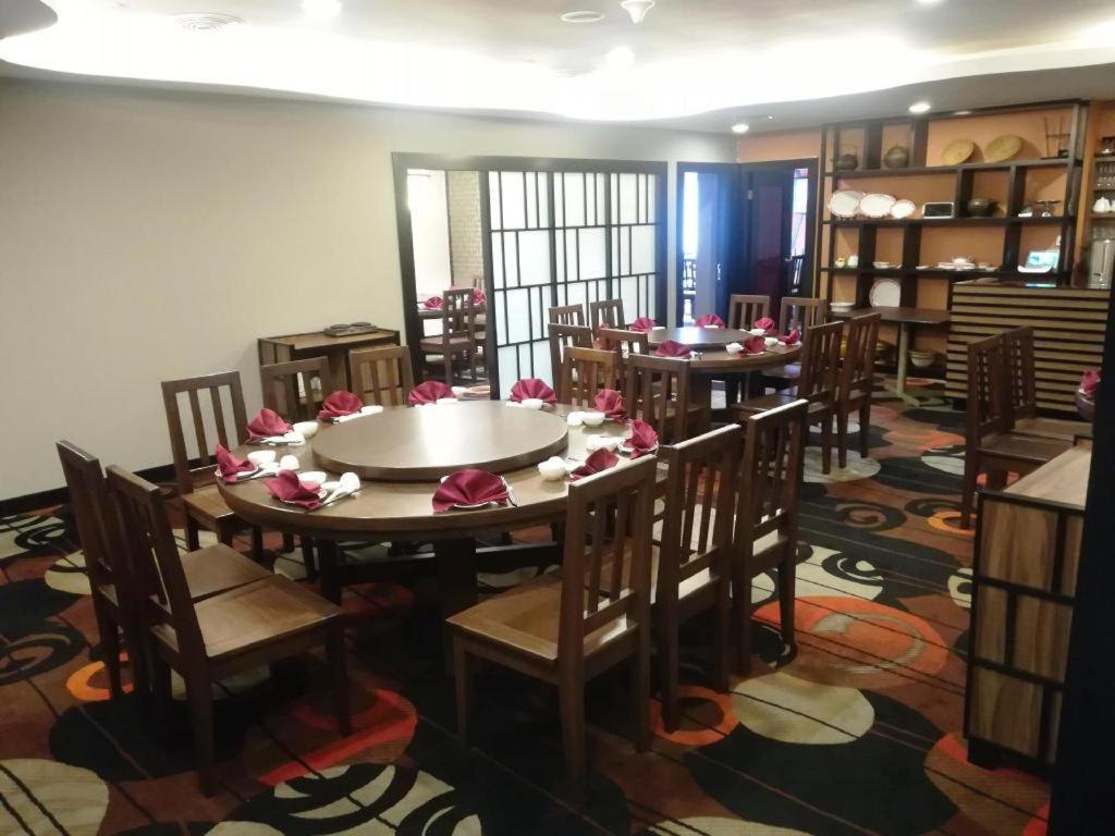 Tanahmas The Sibu Hotel Kültér fotó