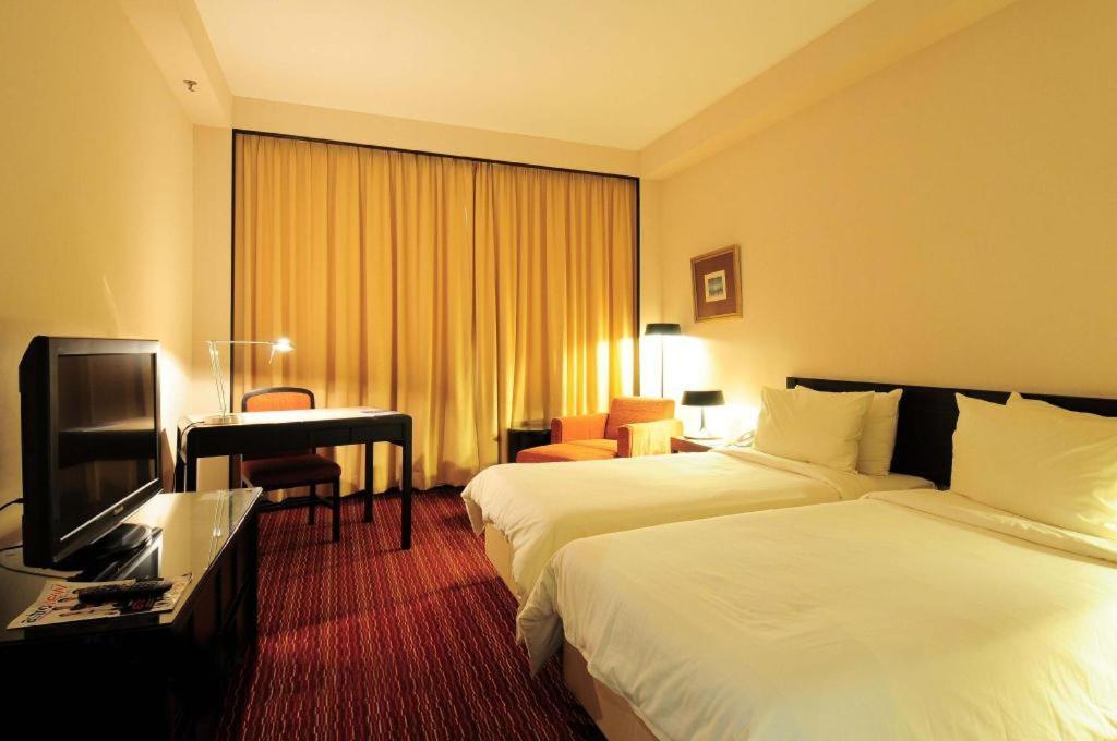 Tanahmas The Sibu Hotel Kültér fotó