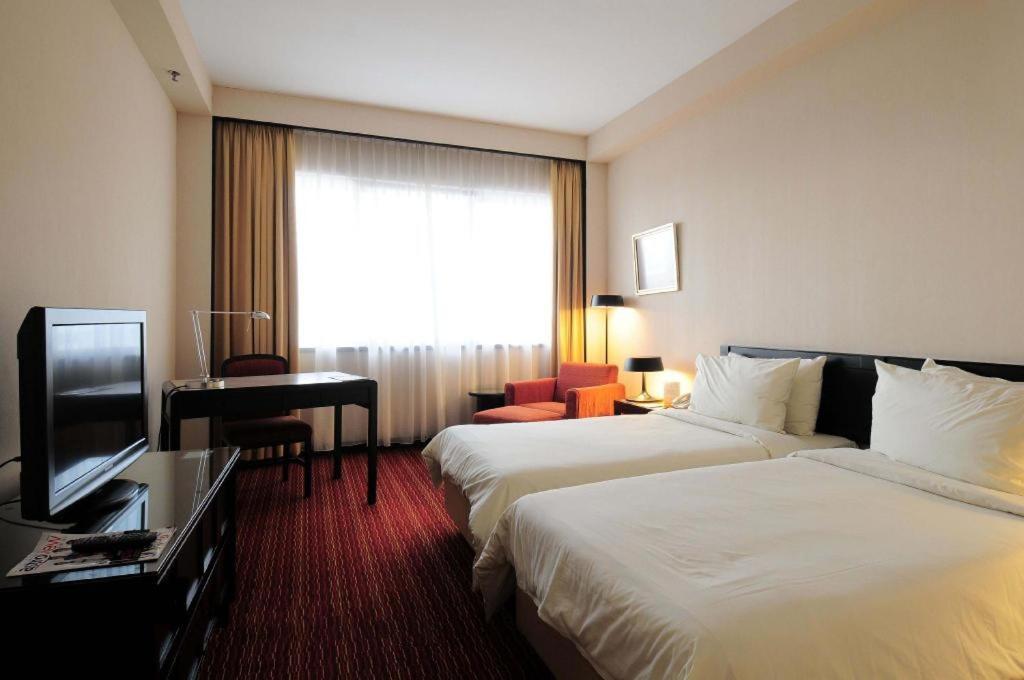 Tanahmas The Sibu Hotel Kültér fotó
