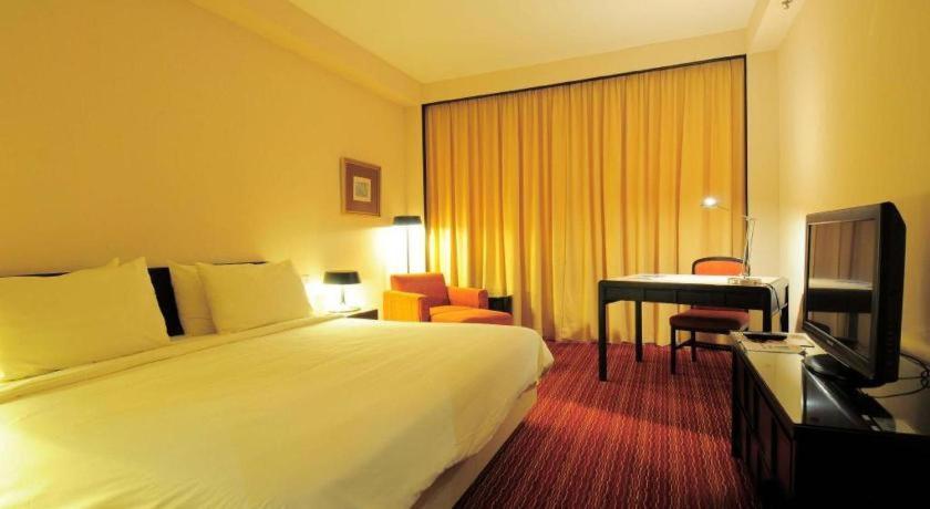 Tanahmas The Sibu Hotel Kültér fotó