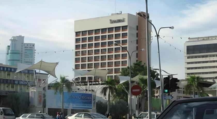 Tanahmas The Sibu Hotel Kültér fotó