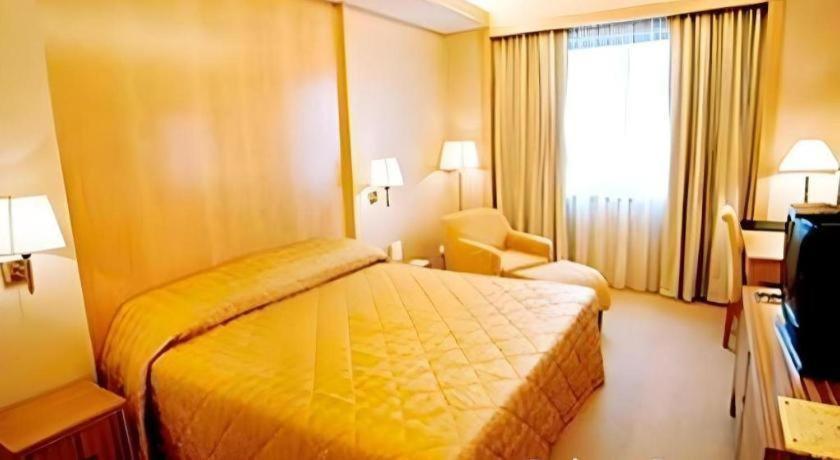Tanahmas The Sibu Hotel Kültér fotó