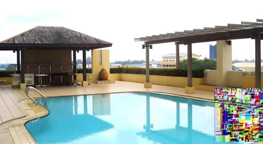 Tanahmas The Sibu Hotel Kültér fotó