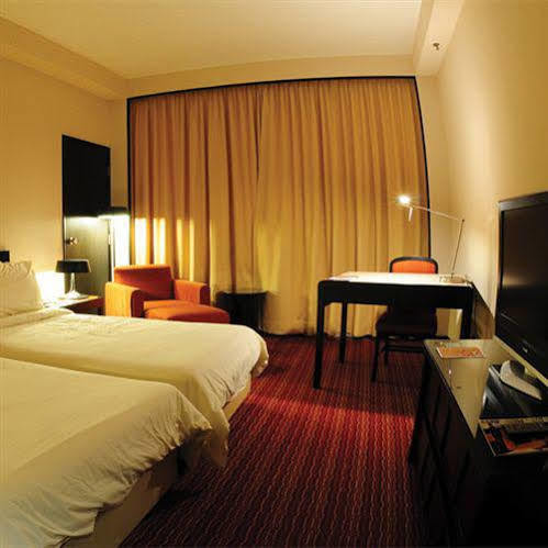 Tanahmas The Sibu Hotel Kültér fotó